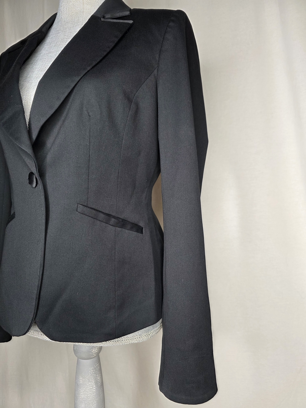 White House Black Market Tuxedo Style Women's Black Satin-Trim Sx 6 Blazer - Picture 2 of 11